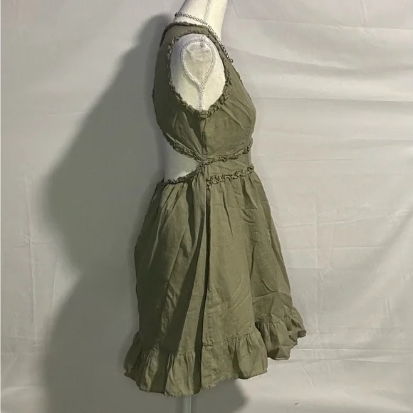 Dresses 2 for $20 or 3 for $30 (Mix & match) - Picture 3 of 6